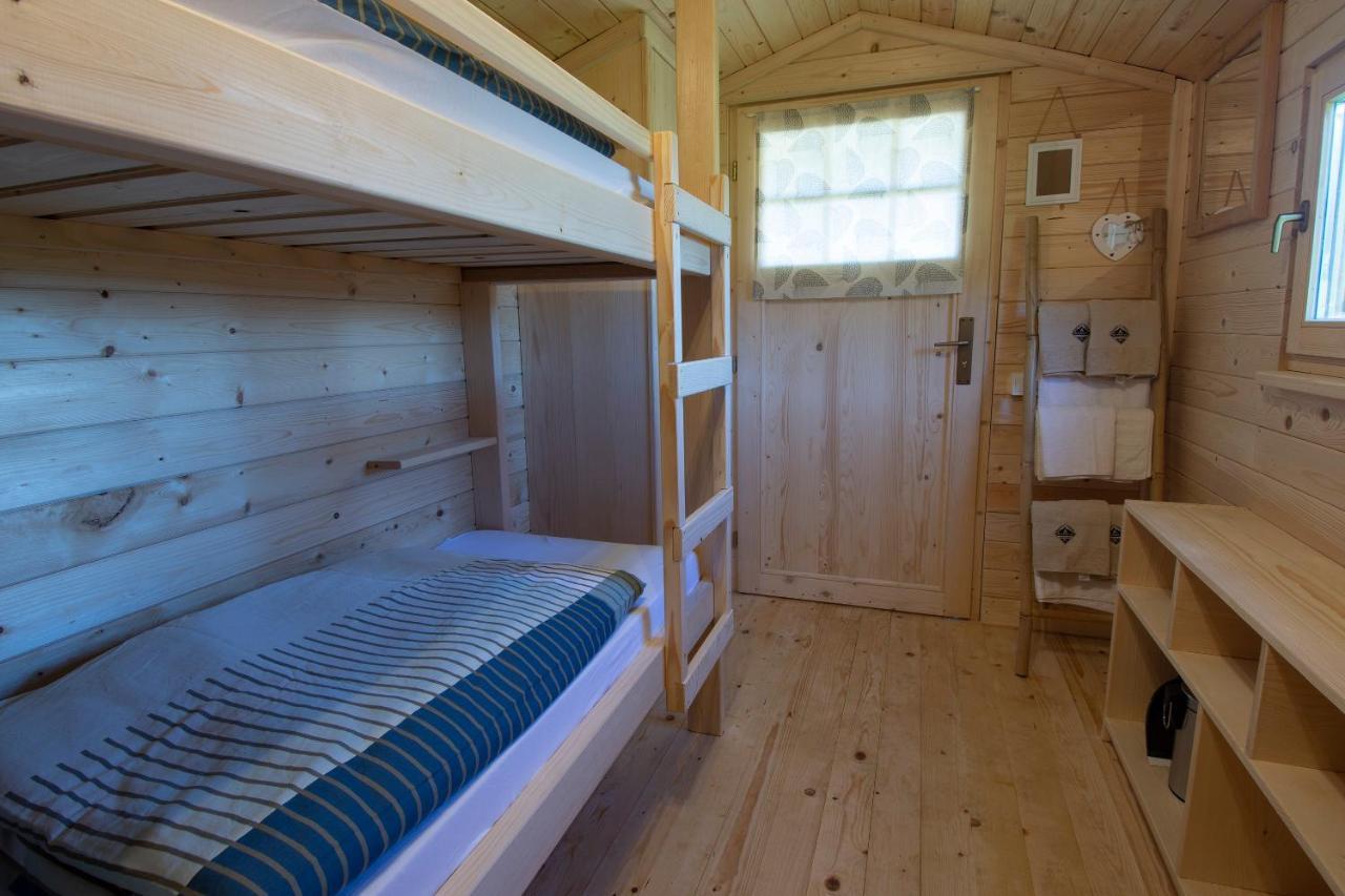 Hotel Camp The Sunrise Hill Pivka Exterior foto