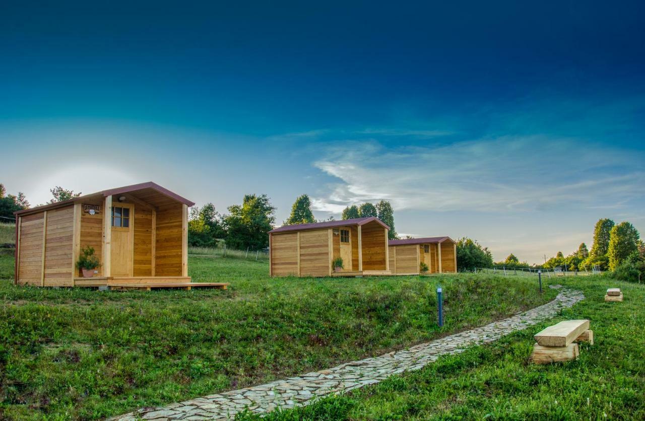 Hotel Camp The Sunrise Hill Pivka Exterior foto